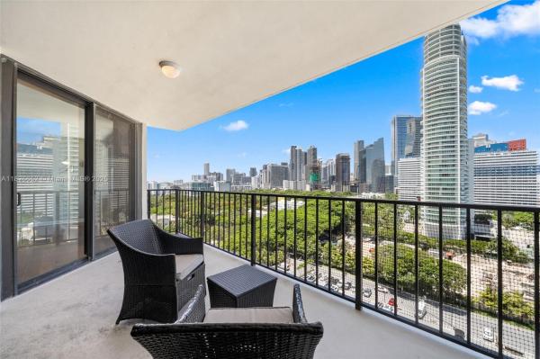 BRICKELL PLACE CONDO