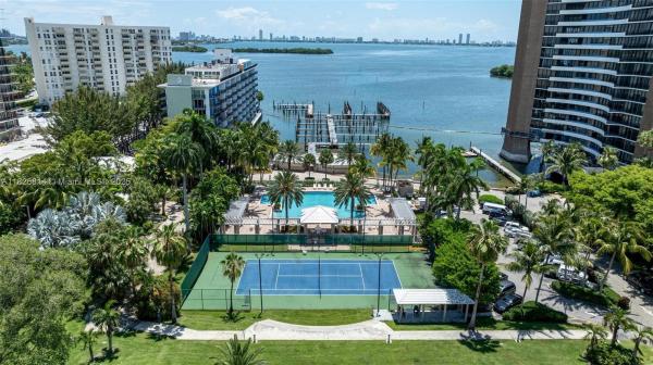 PALM BAY CONDOMINIUM