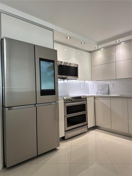 THE CLIPPER AT BISC COVE