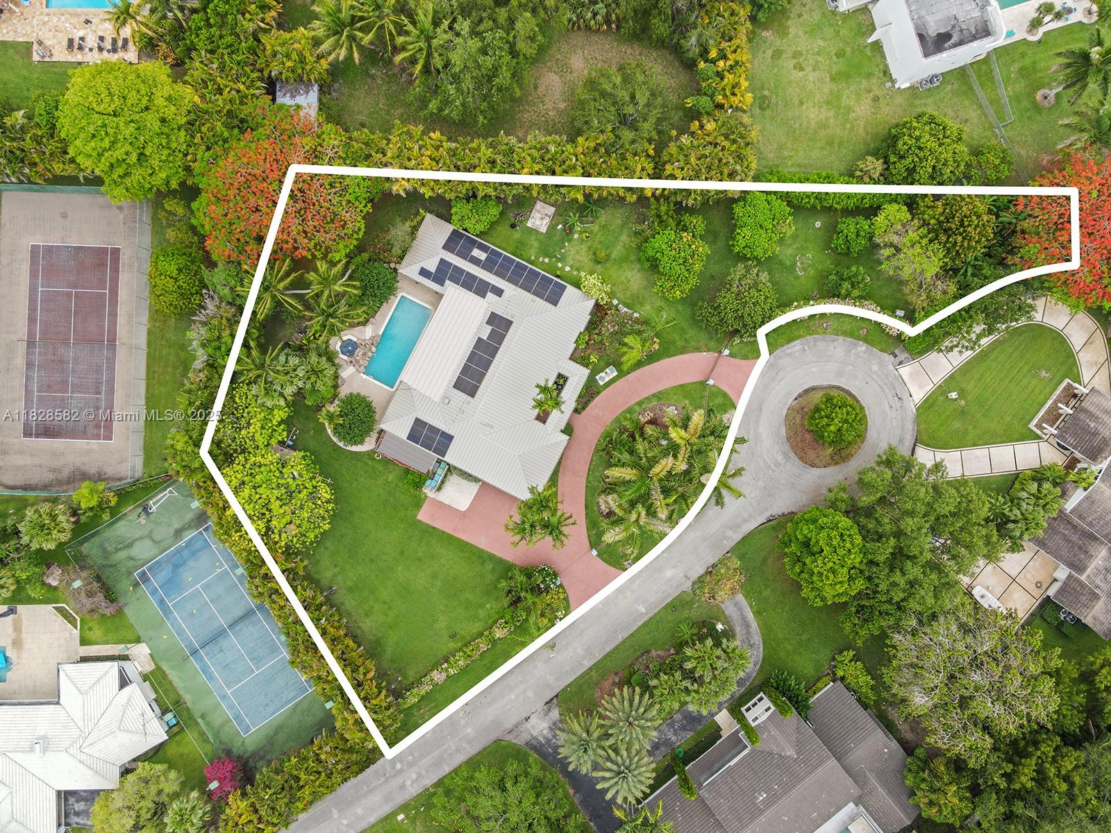 WARWICK MANOR - фото