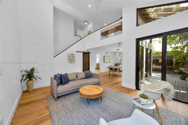 SILVER BLUFF BUSINESS CEN