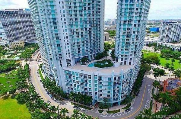 QUANTUM ON THE BAY CONDO