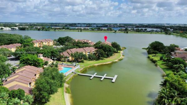 SAILBOAT POINTE CONDO