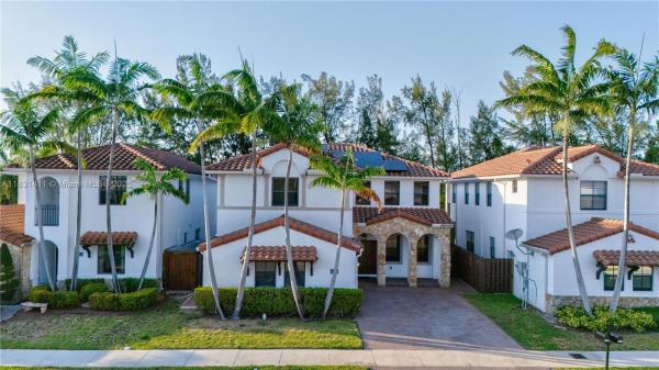 FONTAINEBLEAU WEST NORTH