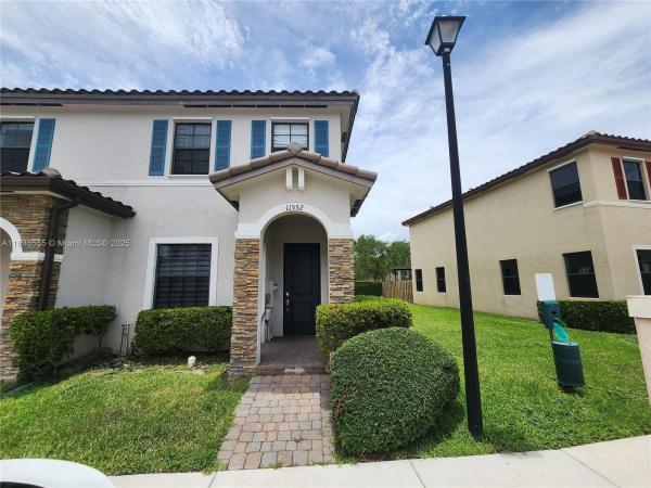 GARDEN ESTATES AT THE HAM