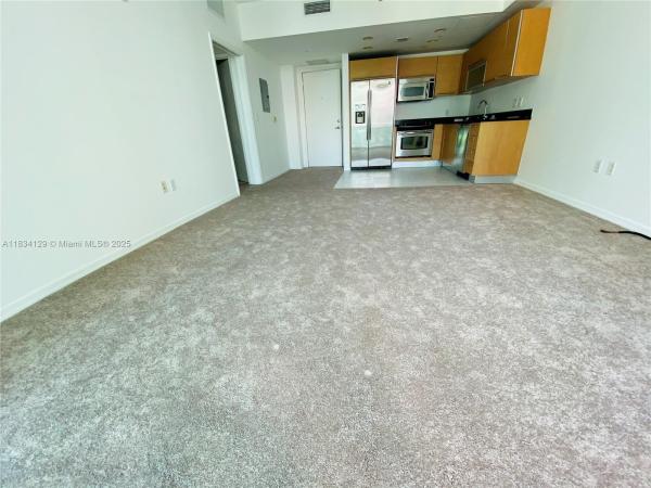 THE PLAZA 901 BRICKELL CO