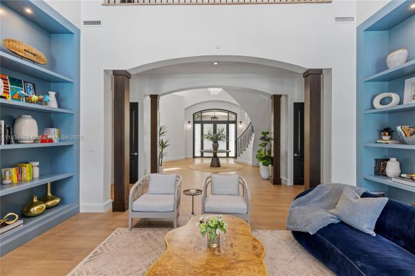 HELMS COUNTRY ESTATES RE-