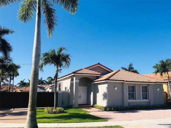 SHOMA HOMES AT TAMIAMI II