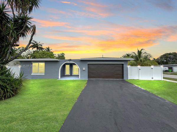 SUNRISE GOLF VILLAGE