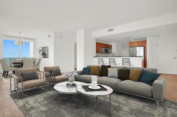 253 NE 2ND ST #3603, MIAMI, FL 33132