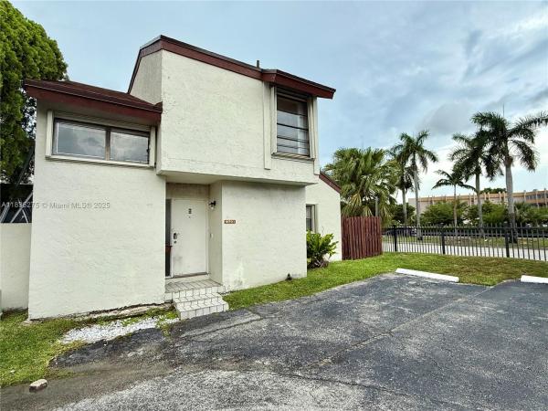 EAST WIND LAKE VILLAGE