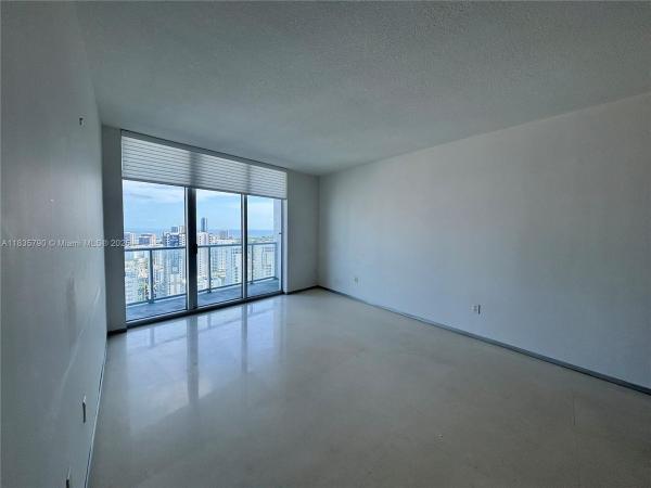 LATITUDE ON THE RIVER CON