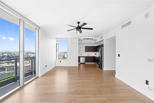 90 SW 3RD ST #2711, MIAMI, FL 33130