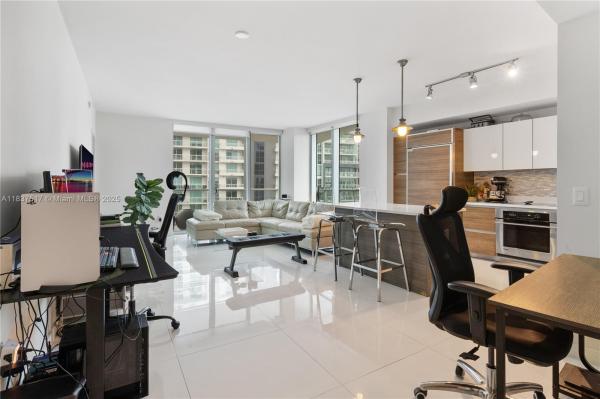1100 S MIAMI AVE #2801, MIAMI, FL 33130