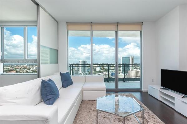 90 SW 3RD ST #2905, MIAMI, FL 33130