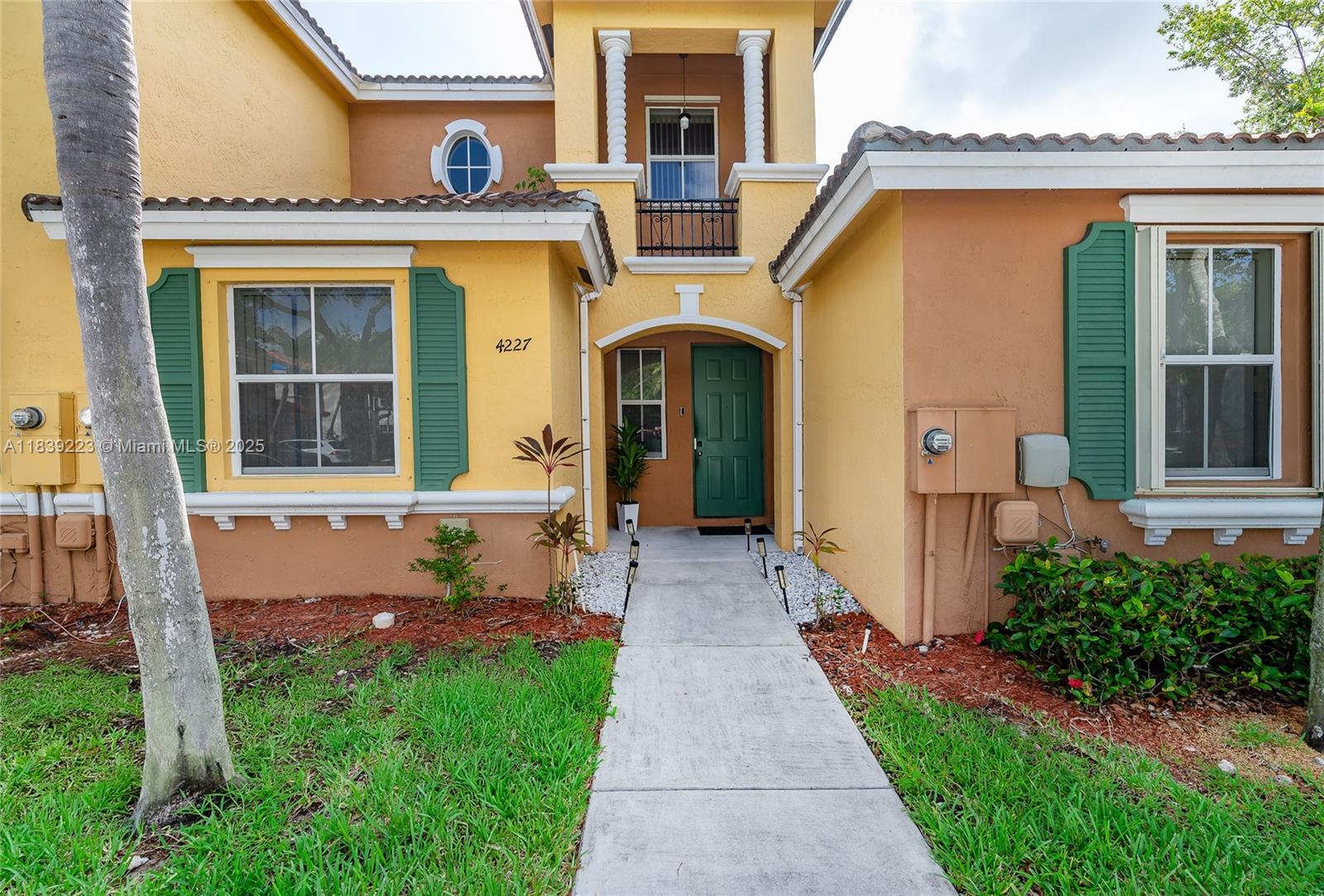 MARBELLA BAY - фото