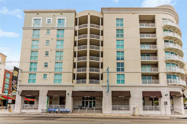 DOWNTOWN DADELAND CONDO N