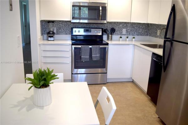 PALM-AIRE C C 78A CONDO