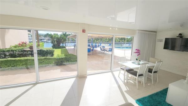 KINGS POINT IMPERIAL COND