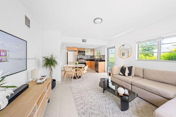 LENOX ON THE BEACH CONDO