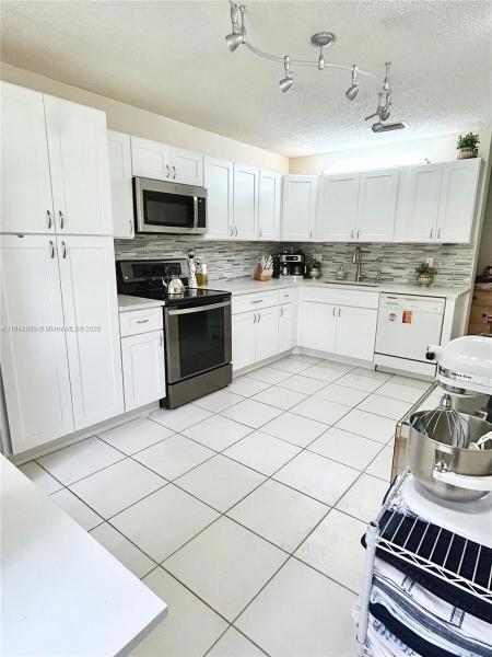 Woodmont at Holly Court