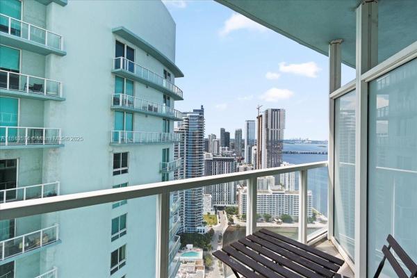 QUANTUM ON THE BAY CONDO