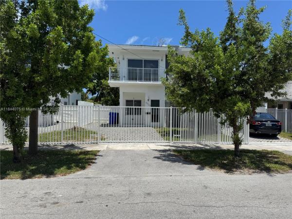 ROCKMOOR HEADLIGHT TRACK