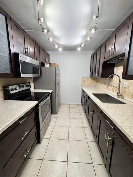 CYPRESS VILLAGE CONDO