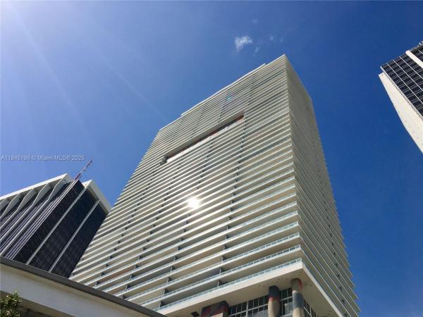 50 BISCAYNE CONDO