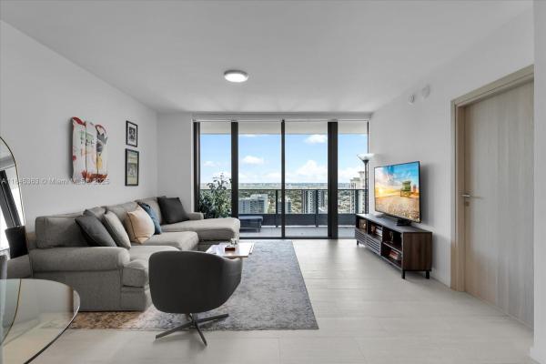 1000 BRICKELL PLZ #3610, MIAMI, FL 33131