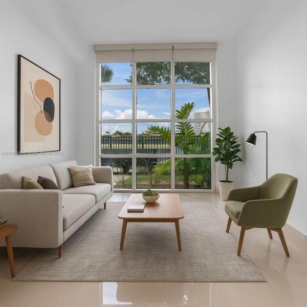 1945 S OCEAN DR #M4, HALLANDALE BEACH, FL 33009