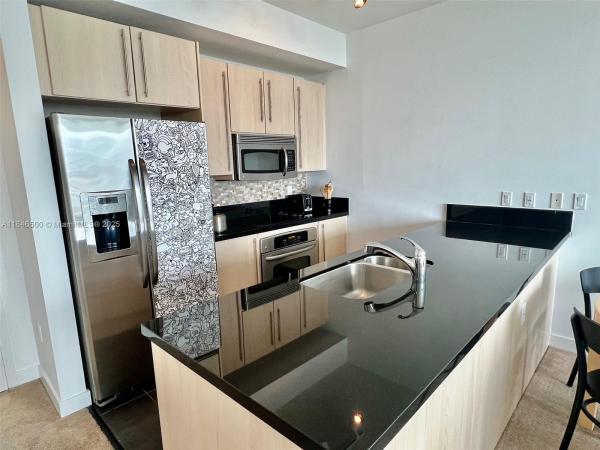 79 SW 12TH ST #3005, MIAMI, FL 33130