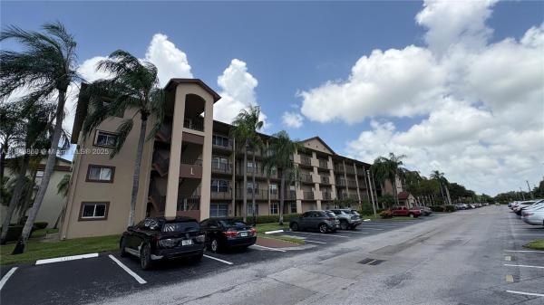 IVANHOE EAST AT CENTURY V