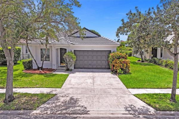 HEFTLER HOMES AT PEMBROKE