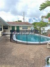 HOLLYWOOD SOUTH SIDE ADD