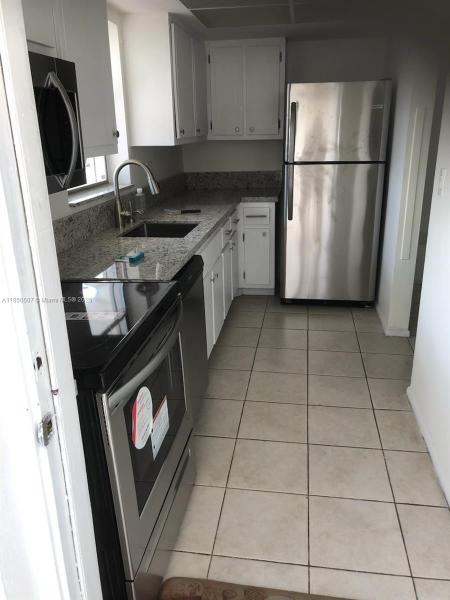 VILLAGE AT DADELAND CONDO