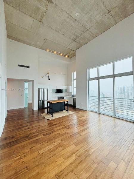 THE LOFT DOWNTOWN II COND