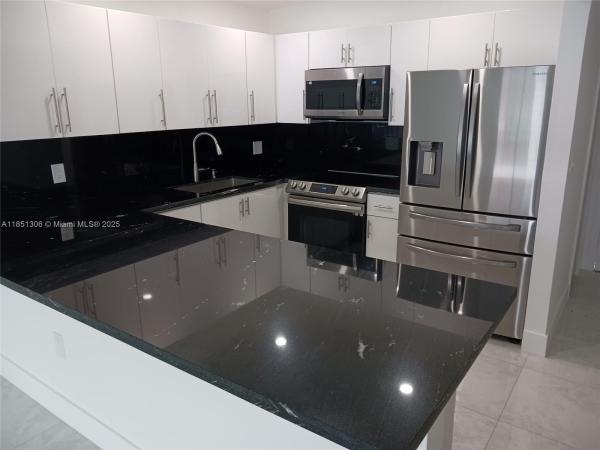 PALMETTO GARDENS CONDO