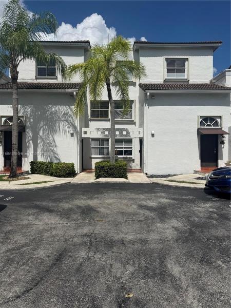 THE GREENS AT DORAL CONDO