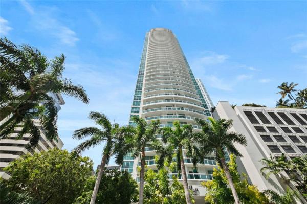 THE PLAZA 901 BRICKELL CO