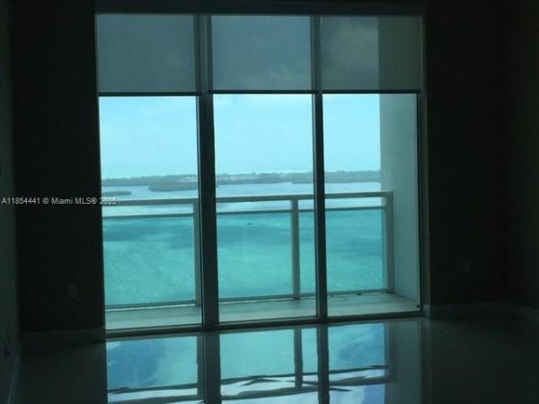 THE PLAZA 901 BRICKELL CO