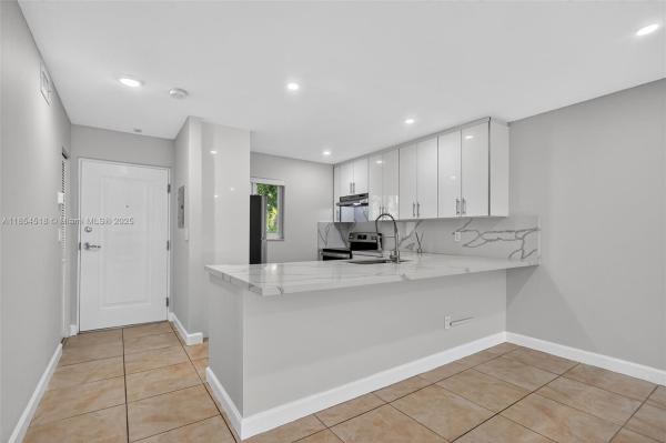 VILLAGE OF KINGS CREEK CO