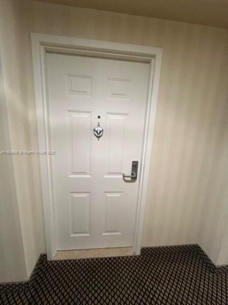 19501 W COUNTRY CLUB DR #302, AVENTURA, FL 33180