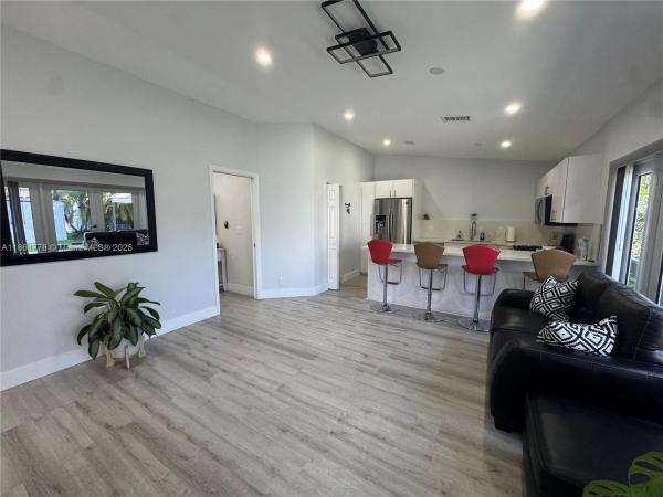 WEITZER SERENA LAKES WEST