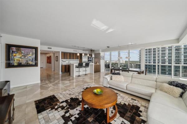 1800 S OCEAN DR #2401, HALLANDALE BEACH, FL 33009