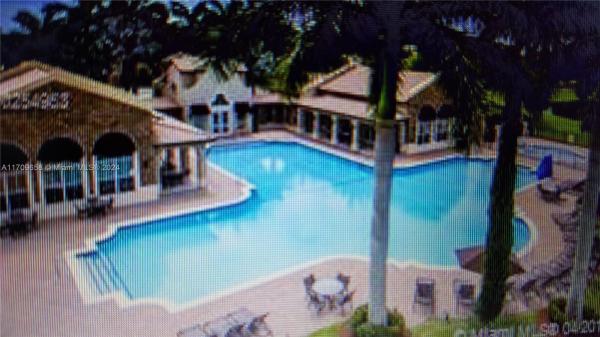 VILLAS AT CARMEL CONDO NO