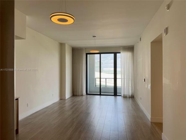 AVENTURA PARKSQUARE RESID