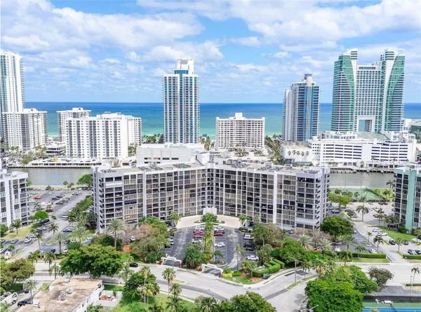600 PARKVIEW DR #1109, HALLANDALE BEACH, FL 33009