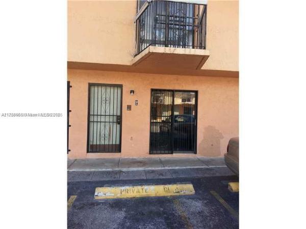 MIDWAY MANSIONS TOWNHOMES