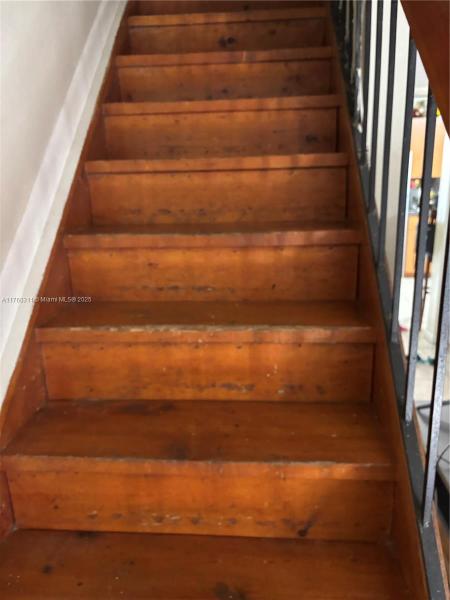 MIDWAY MANSIONS TOWNHOMES